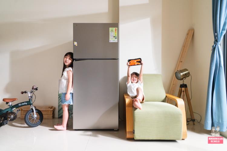 【家電開箱】起家厝的新冰箱來啦！422公升一級能效變頻雙門冰箱-星耀金(NR-B420TV-S1)